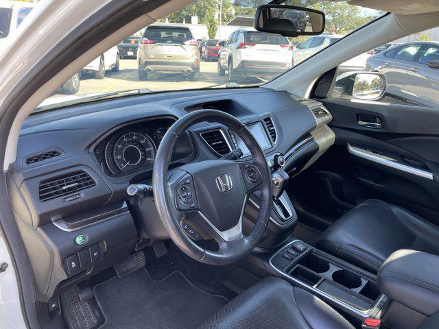 Photo of 2016 White Diamond Pearl Honda CR-V