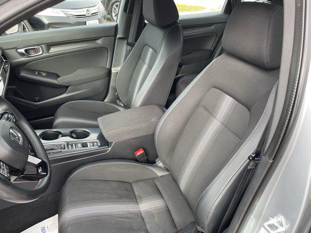 Photo of 2023 Lunar Silver Metallic Honda Civic