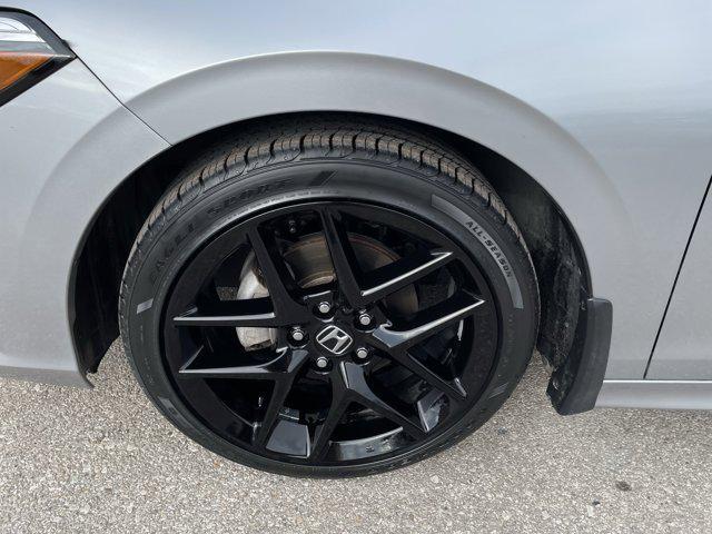 Photo of 2023 Lunar Silver Metallic Honda Civic