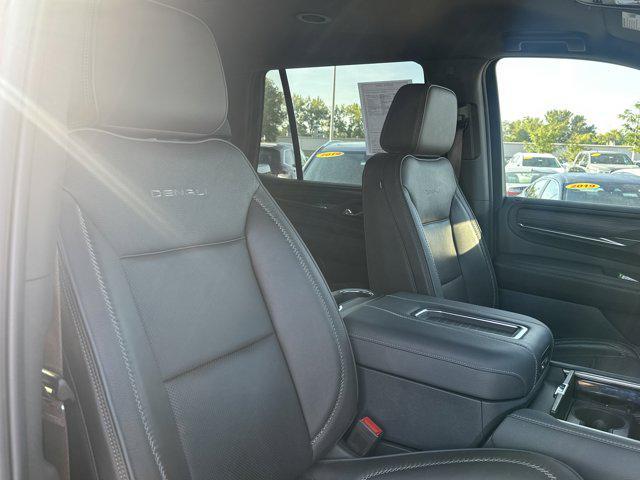 Photo of 2023 Volcanic Red Tintcoat GMC Yukon