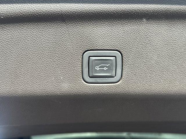Photo of 2023 Volcanic Red Tintcoat GMC Yukon