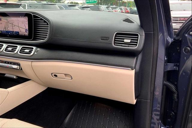 Photo of 2025 Twilight Blue Metallic Mercedes-Benz GLS 450