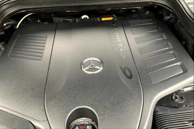 Photo of 2025 Twilight Blue Metallic Mercedes-Benz GLS 450