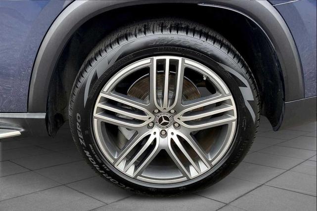 Photo of 2025 Twilight Blue Metallic Mercedes-Benz GLS 450
