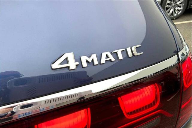 Photo of 2025 Twilight Blue Metallic Mercedes-Benz GLS 450