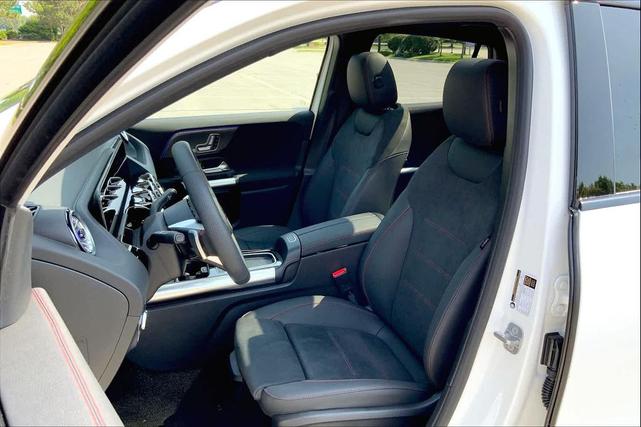 Photo of 2025 Polar White Mercedes-Benz GLA 250