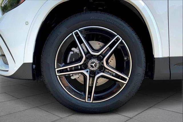 Photo of 2025 Polar White Mercedes-Benz GLA 250