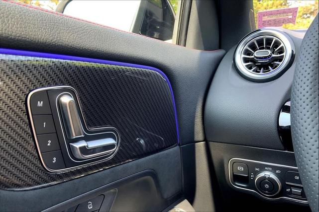 Photo of 2025 Polar White Mercedes-Benz GLA 250