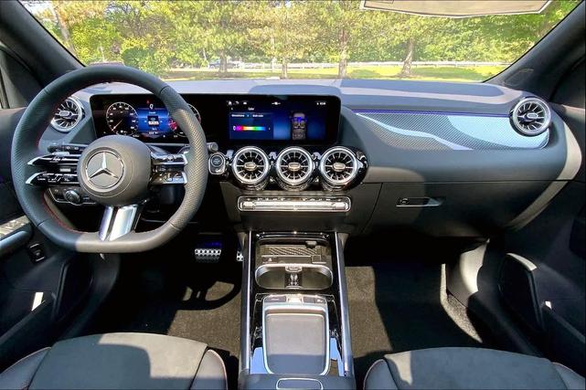 Photo of 2025 Polar White Mercedes-Benz GLA 250