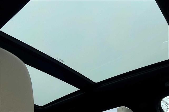 Photo of 2024 Black Mercedes-Benz GLC 300