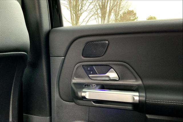Photo of 2025 Night Black Mercedes-Benz GLB 250