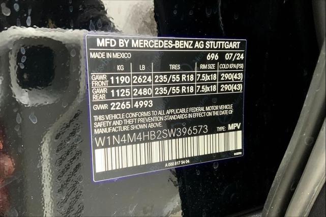 Photo of 2025 Night Black Mercedes-Benz GLB 250