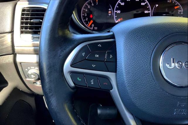 Photo of 2019 Velvet Red Pearlcoat Jeep Grand Cherokee