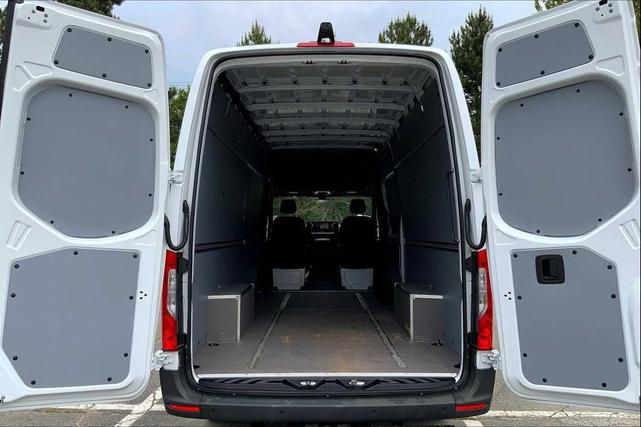 Photo of 2025 CL3/Leather ste Mercedes-Benz Sprinter 2500