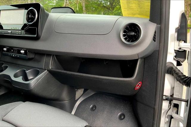 Photo of 2025 CL3/Leather ste Mercedes-Benz Sprinter 2500