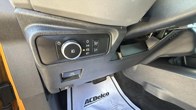 Photo of 2022 Cyber Orange Metallic Tricoat Ford Bronco
