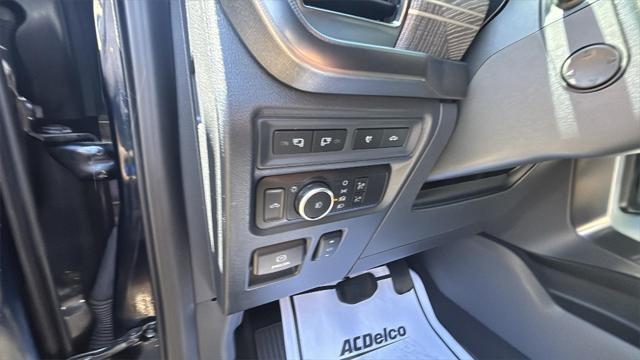 Photo of 2022 Antimatter Blue Metallic Ford F-150