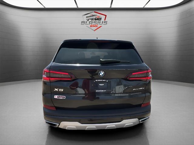 Photo of 2023 Black Sapphire Metallic BMW X5 PHEV