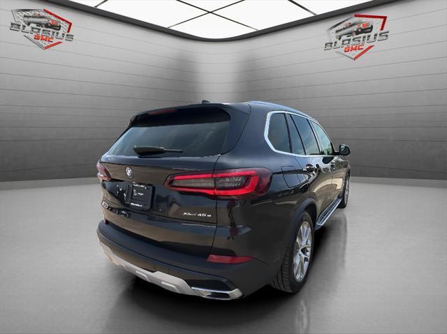 Photo of 2023 Black Sapphire Metallic BMW X5 PHEV