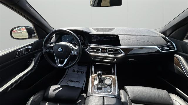 Photo of 2023 Black Sapphire Metallic BMW X5 PHEV