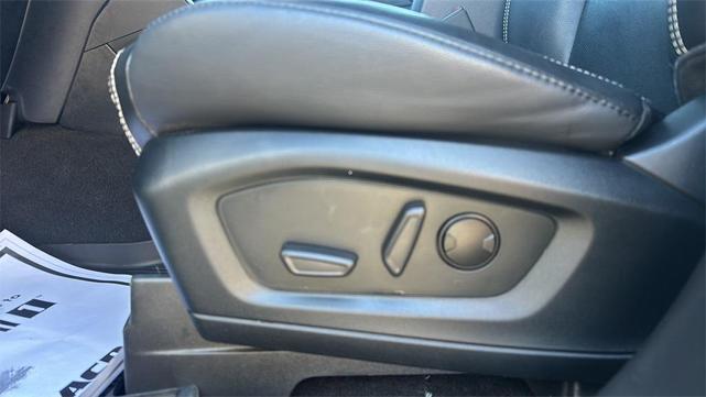 Photo of 2022 Agate Black Metallic Ford Explorer
