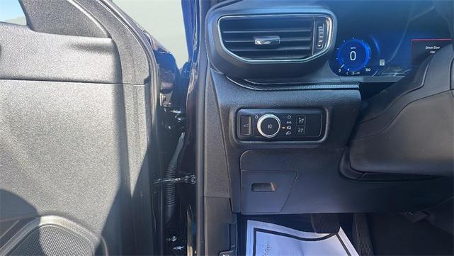 Photo of 2022 Agate Black Metallic Ford Explorer
