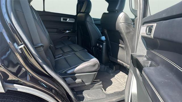 Photo of 2022 Agate Black Metallic Ford Explorer