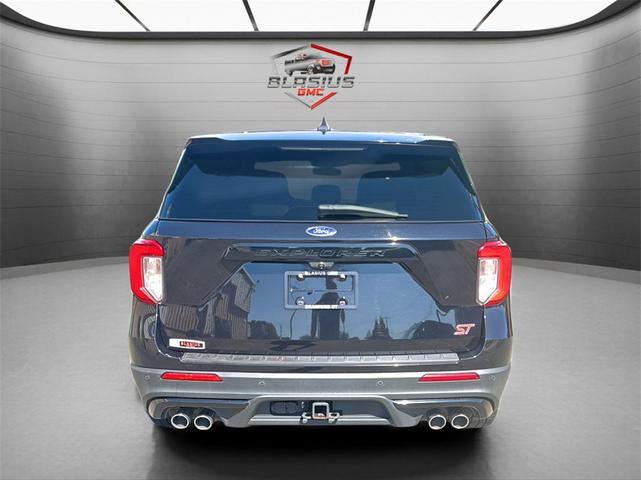 Photo of 2022 Agate Black Metallic Ford Explorer