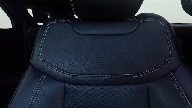 Photo of 2022 Agate Black Metallic Ford Explorer