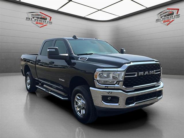 Photo of 2024 Diamond Black Crystal Pearlcoat RAM 2500