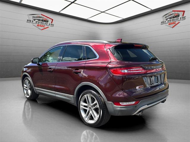 Photo of 2017 Burgundy Lincoln MKC
