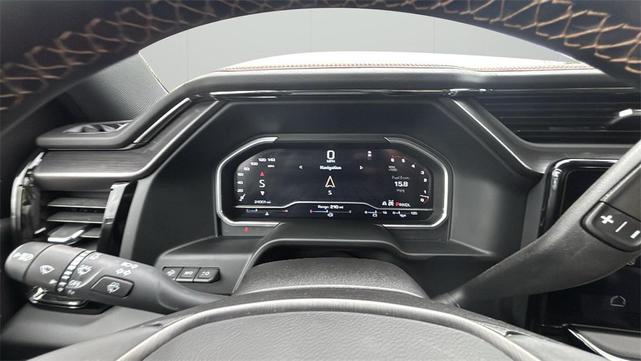 Photo of 2024 Summit White GMC Sierra 2500