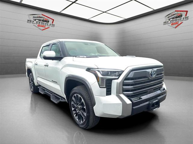 Photo of 2024 Wind Chill Pearl Toyota Tundra Hybrid