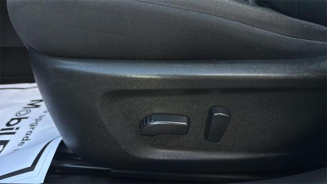 Photo of 2023 Pearl White Tricoat Nissan Altima