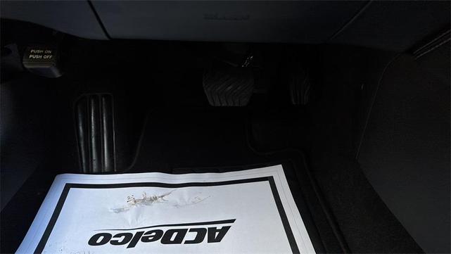 Photo of 2023 Pearl White Tricoat Nissan Altima