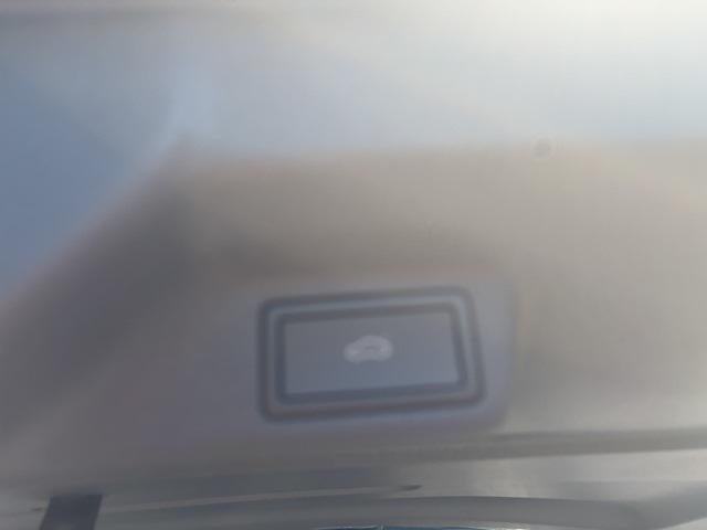Photo of 2025 Metro Silver Metallic Volkswagen ID. Buzz