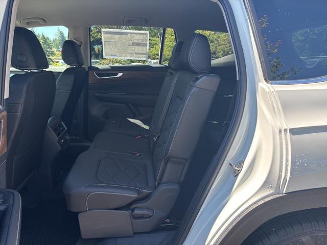Photo of 2025 Pure White Volkswagen Atlas