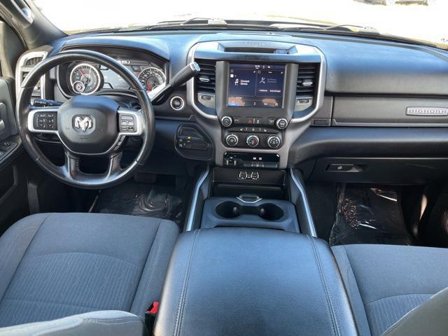 Photo of 2022 Diamond Black Crystal Pearlcoat RAM 2500