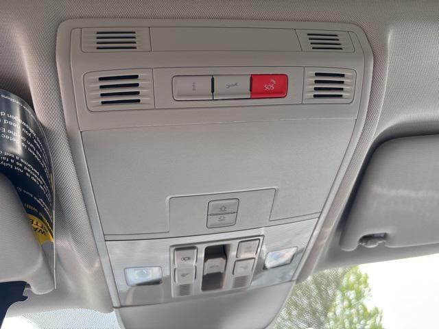 Photo of 2025 Monterey Blue Pearl Volkswagen Taos