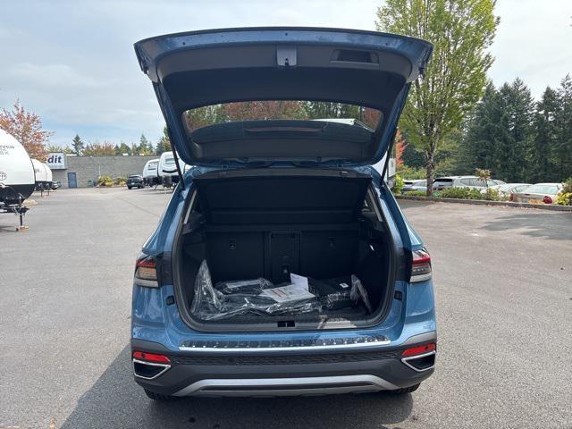 Photo of 2025 Monterey Blue Pearl Volkswagen Taos