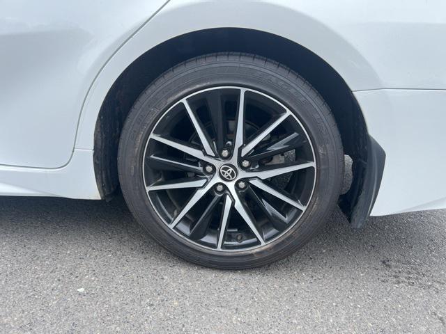 Photo of 2023 Ice Cap Toyota Camry