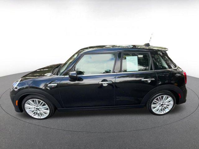 Photo of 2024 Black MINI Hardtop