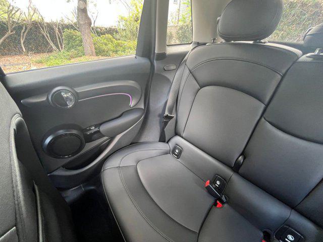 Photo of 2024 Black MINI Hardtop