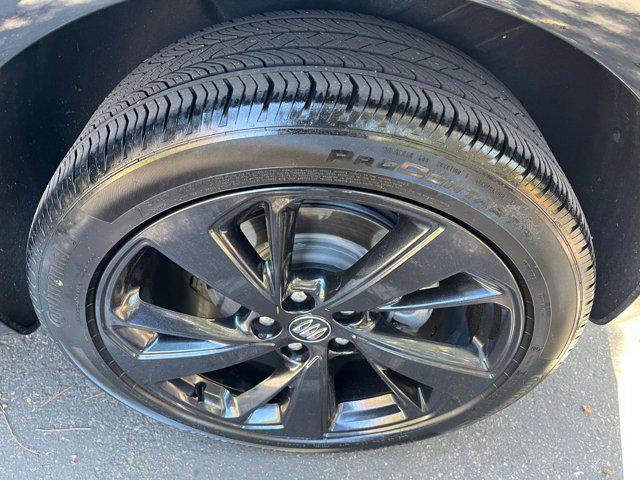 Photo of 2024 Summit White Buick Envision