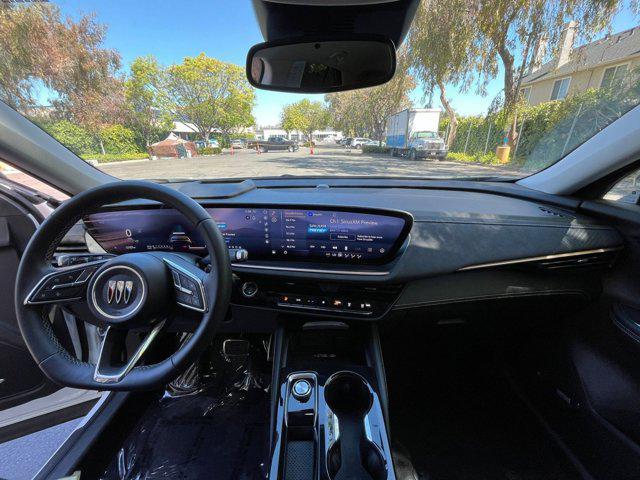 Photo of 2024 Summit White Buick Envision