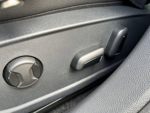 Photo of 2025 Gray Volkswagen Jetta
