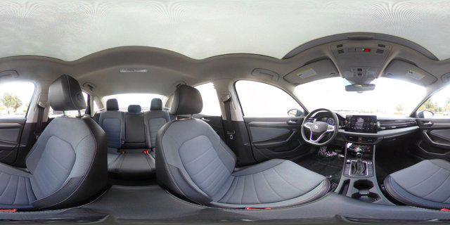 Photo of 2025 Gray Volkswagen Jetta