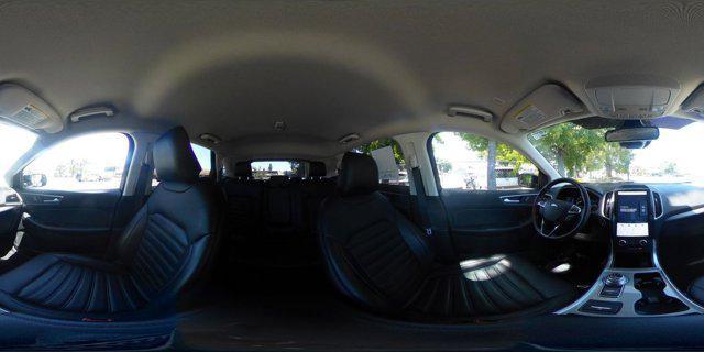 Photo of 2024 Agate Black Metallic Ford Edge