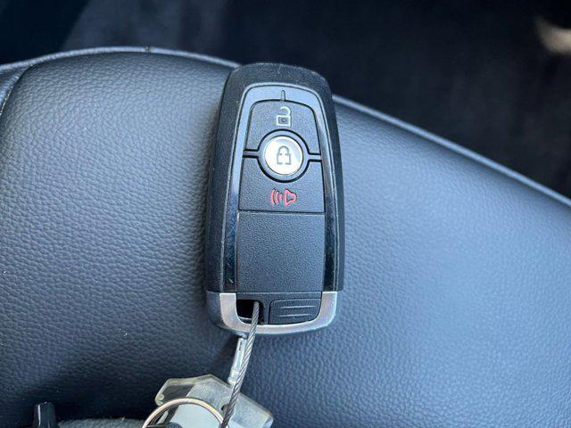 Photo of 2024 Agate Black Metallic Ford Edge
