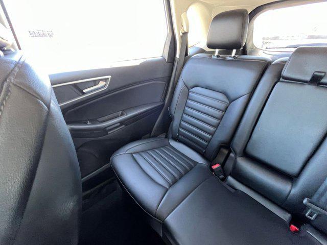 Photo of 2024 Agate Black Metallic Ford Edge